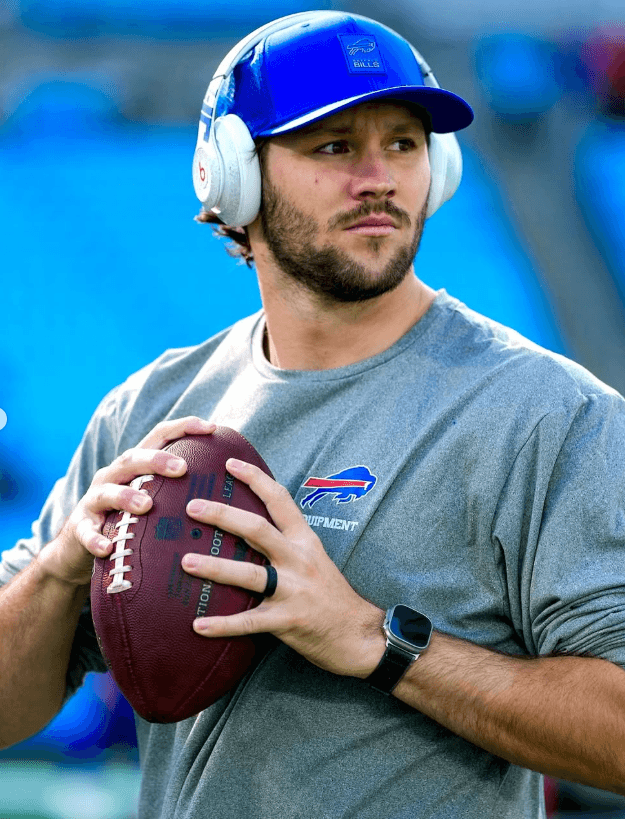 After the Brawl in the Bills vs Panthers Game, Josh Allen Took Action to Help Dion Dawkins and A'Shawn Robinson Shake Hands and Make Peace – A Role Model Captain's Action That Earned Admiration from Bills Mafia Teammates