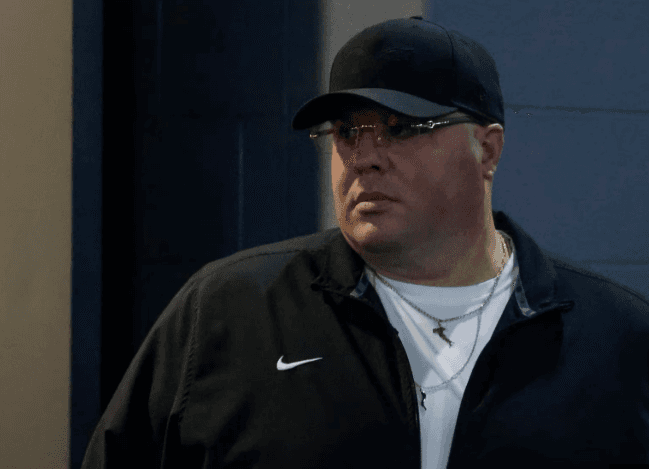 Eagles Also Sent a Gift to Giants Rookie RB Cam Skattebo Right After the Game – The Team’s Head of Security Personally Delivered the Gift to the Hospital Where Skattebo Underwent Surgery – Cam’s Family Surprised by the Thoughtful Gift