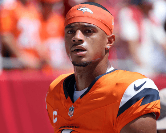 Broncos Star Pat Surtain II Speaks Out to Defend Legend Peyton Manning Amid a Fierce Wave of Backlash From the NFL Community