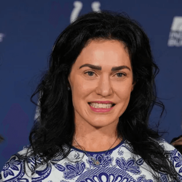 Colts Owner Carlie Irsay-Gordon Sets NFL Abuzz With Sideline Moment – A Viral Video Explains Why Colts Fans Remain Among the League’s Most Loyal