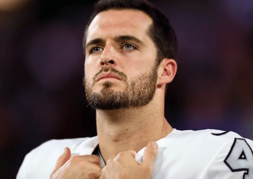 Just One Hour After Legendary QB Derek Carr Announced His Retirement – The Eagles Shock the NFL by Reaching Out Amid Jalen Hurts’ Alarming Struggles and a Season Spiraling Out of Control