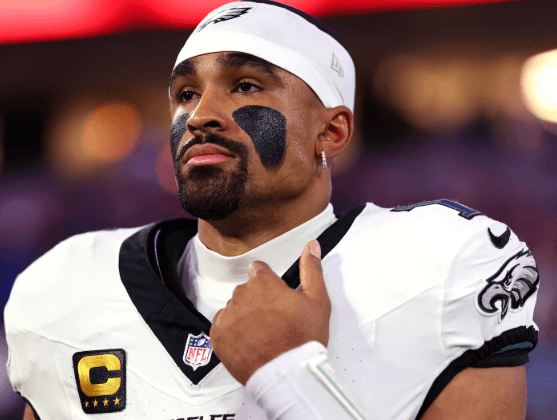 NFL Legend Michael Strahan Publicly “Trashes” Jalen Hurts Live on FOX — And Hurts’ 9-Word Response Instantly Silences Every Critic