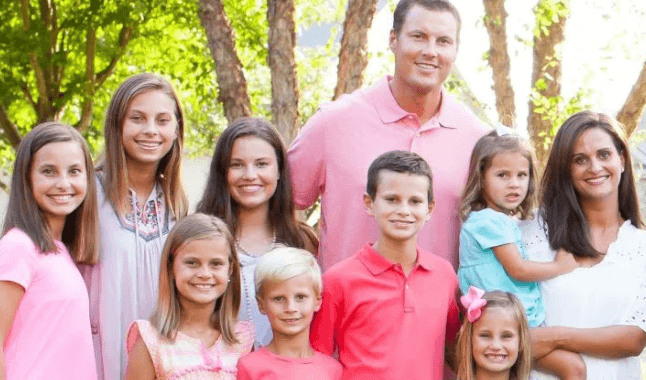Philip Rivers and His Wife, Along With Their 10 Children, Create the Most Heartwarming Christmas Story in Indianapolis — A Gesture the Entire NFL Should Learn From