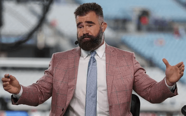 Eagles Legend Jason Kelce Unexpectedly Calls on the NFL to Dismiss Any Punishment for Jalen Carter After Collision With Bills’ Spencer Brown: “That Punishment Is Unfair”
