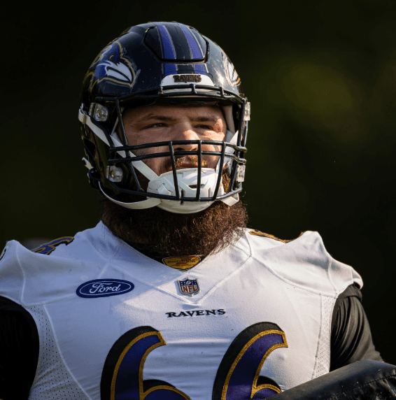 Just 3 Hours After Being Cut by the Ravens: A Former Super Bowl “Cornerstone” Publicly Expresses Desire to Join the Eagles — Willing to Take a Pay Cut to Help Bring Philadelphia Back to the Top