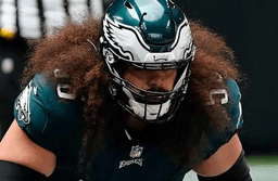 Former Eagles OL Who Won Super Bowl with Philly Signs Record Deal with Chargers After Failed “Return Home” Attempt