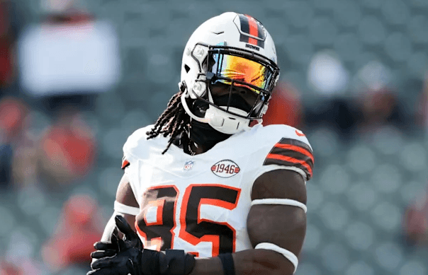 $69 Million Pro Bowl First-Round Tight End Sends a Clear Message to the Eagles After Hinting at a Split With the Cleveland Browns