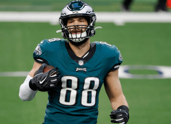 Eagles TE Star Dallas Goedert Agrees To Restructure Contract, Sends A Strong Message To Eagles Fans