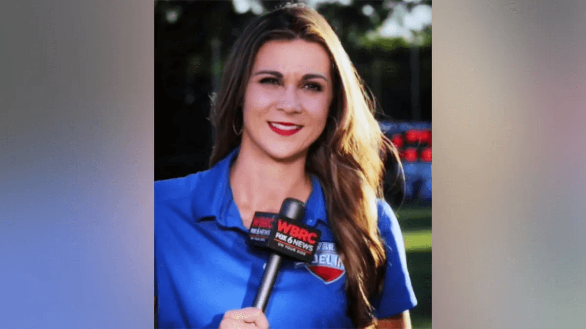 Tragedy Strikes Texans Community as Beloved Field Reporter Dies at 39, Texans Star Steps Forward to Support Grieving Family