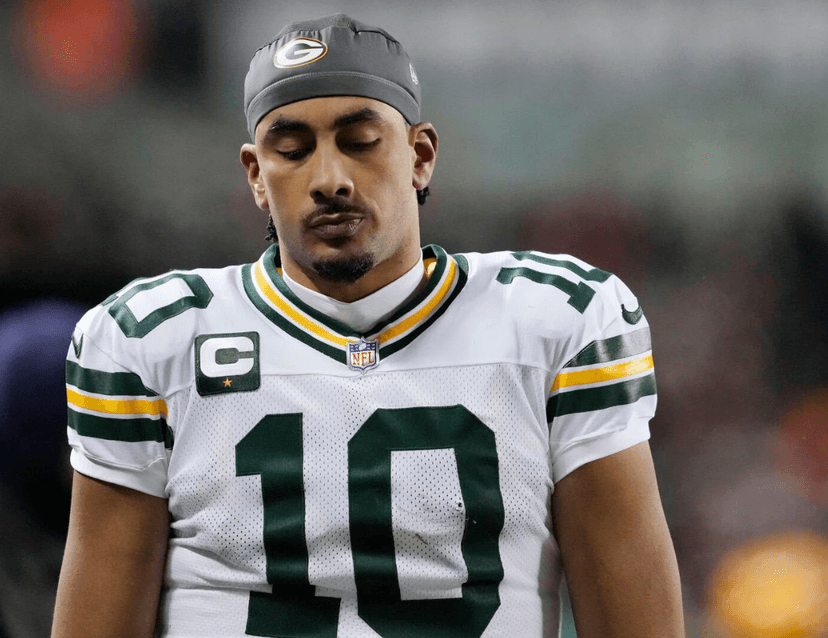 Legendary Aaron Rodgers speaks out to defend QB Jordan Love amid criticism over “cheap” Christmas gifts given to teammates