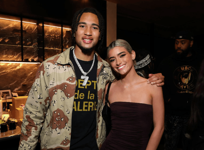 C.J. Stroud and His Girlfriend Gift the Entire Houston Texans, Creating the Most Meaningful Christmas Moment in Houston — One That Quietly Resonated Across the NFL