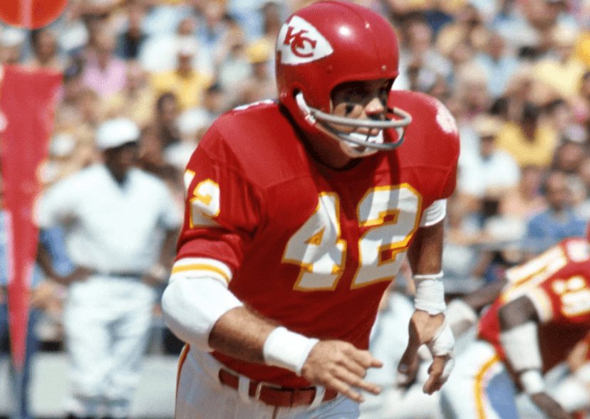 Chiefs Commit to Covering Full Cancer Treatment Costs for Franchise Hall of Fame Legend