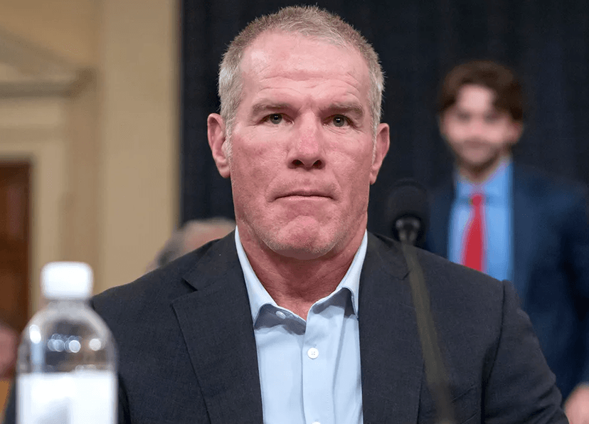 Packers Legend Brett Favre Publicly Criticizes, Calls on NFL to Investigate Officiating Crew Led by Alan Eck After Loss to Ravens