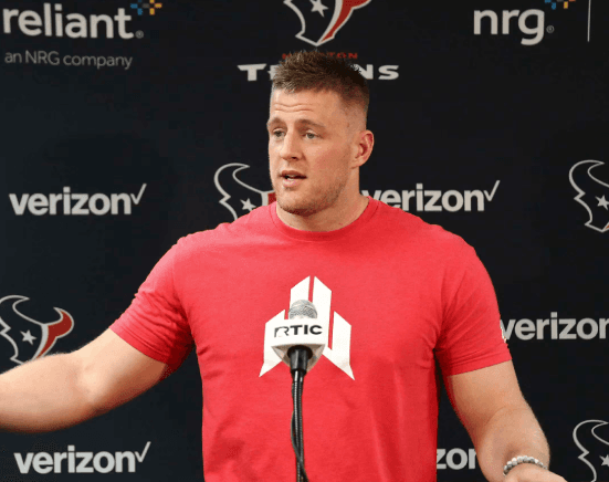 Texans Legend J.J. Watt Defends Bad Bunny Amid NFL Backlash — but Snoop Dogg’s Reaction Becomes the Real Talking Point