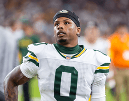 Just 12 hours before the Week 18 game against the Vikings, rookie Matthew Golden met privately with head coach Matt LaFleur to ask for a decision that could shape his entire career.