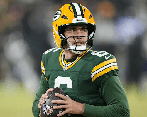 Just 3 Hours After Packers Waive Him for Other Young Talents, Veteran QB Clayton Tune Vows Never to Return to Green Bay — The Heartwarming Reason Has Fans in Tears