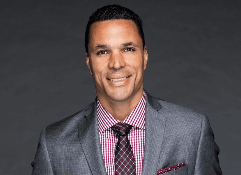 Live on ESPN Tuesday night, Chiefs legend Tony Gonzalez bluntly answers Troy Aikman’s question about Kansas City QB plan moving forward: “The Chiefs should keep him at all costs.”