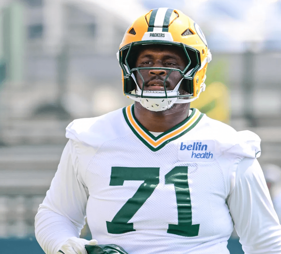 Breaking: Packers Rookie Anthony Belton Overwhelmed After $114K Team Dinner Surprise — While Still Covering Family Medical Bills; A Heartwarming Night in Chicago That United the Entire Green Bay Family