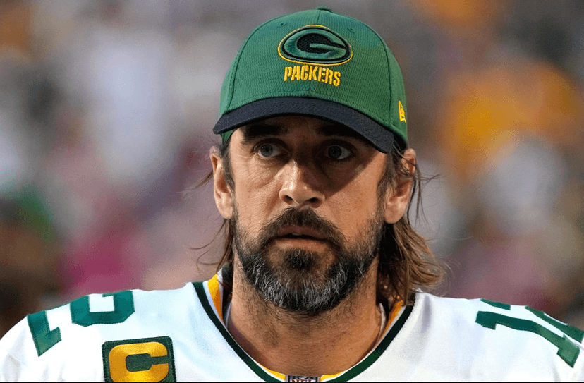 Aaron Rodgers Calls Out Fair-Weather Packers Fans After Wild Card Loss to Bears