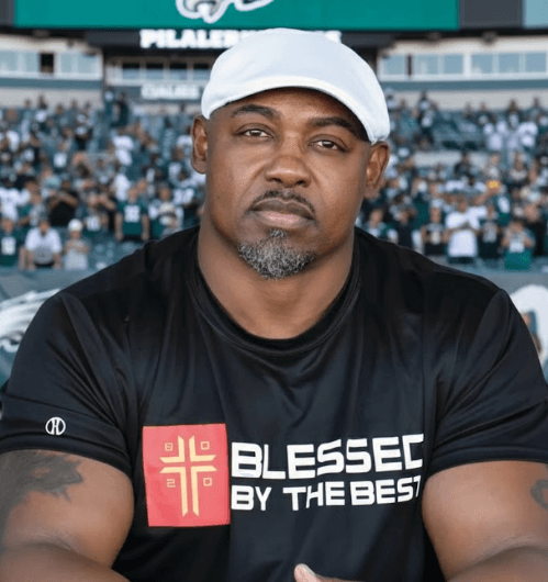 After the heart-stopping 23-19 battle against the 49ers, Jalen Hurts took full responsibility and broke down in tears. In that darkest moment of his life, a call from legend Brian Dawkins in the tunnel moved all of Eagles Nation to tears