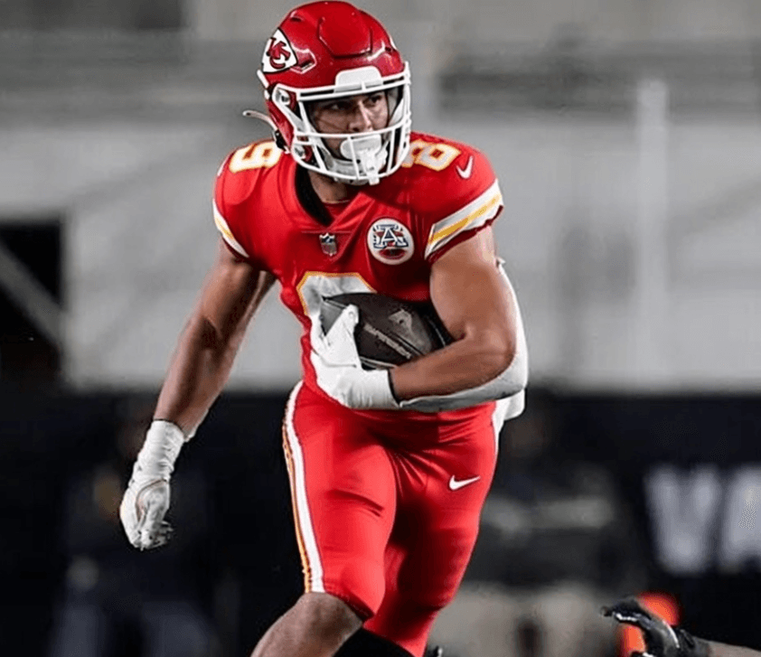 Chiefs Predicted to Add a 1,700-Yard Safety Net Behind Travis Kelce