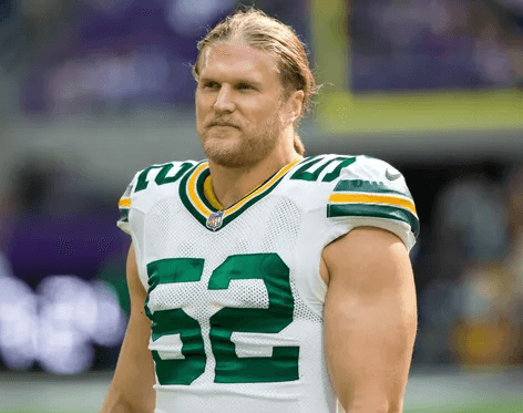 Packers Legends Clay Matthews III and Others Criticize Bad Bunny for “Trying To Turn Your Kids Gay” With Super Bowl Halftime Show