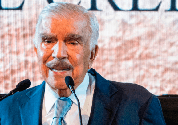 Mexico Lamenta la Pérdida de Jorge Kahwagi Gastine, Presidente de La Crónica de Hoy