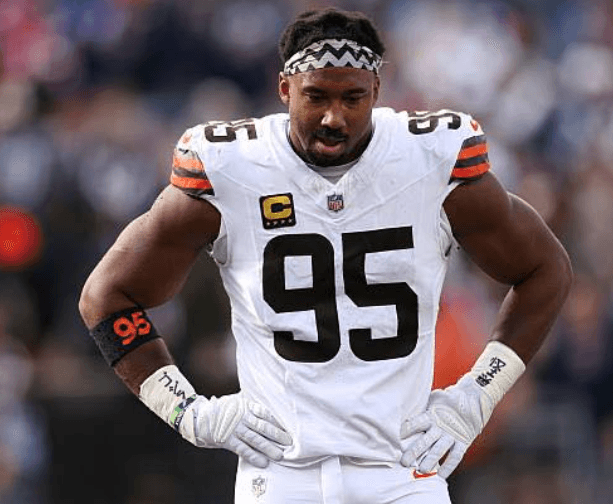 Browns Legend Myles Garrett Admits the Truth: “Without the Refs, the Score Probably Wouldn’t Be 32-13” — Points Out How Refs Tried to Protect Browns and Tilt the Game Against New England