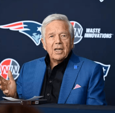 CEO Robert Kraft with a Warm Gesture Defending Female Patriots Fans After Controversial Incident