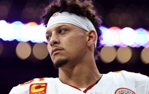 Travis Kelce Faces Intense Backlash After Chiefs' Victory – And Patrick Mahomes' Actions Make the Entire NFL Understand Why He Is the Heart of Kansas City 
