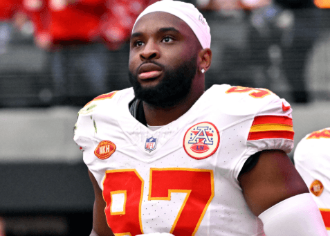 IR star Felix Anudike-Uzomah must miss the entire Chiefs season – expresses desire to take a pay cut to increase the team’s budget, and the leadership’s response moves Chiefs Nation