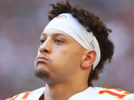 Mahomes Responds to NFL Decision: “I’m Focused on Winning, Not Flags or Fines” 