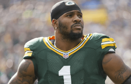 Micah Parsons Ignites 90-Year Rivalry with 12-Word Message After a Bears Player Disrespected Him: “You want respect? Beat them senseless.”