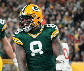 Right After Josh Jacobs’ Game-Changing Run, Tom Brady Did Something “Inexplicable” That Stunned the Entire Broadcast Booth – and Left Kevin Burkhardt Shouting: “I’ve Never Seen Him Like This!”