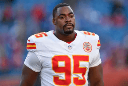 Right before the matchup against the Chargers, Chris Jones created a powerful “scoring moment” — not with a sack, but with a heartfelt act of compassion for the people of Washington amid a historic flooding disaster