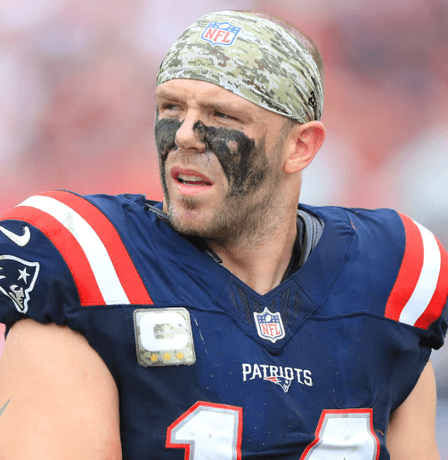 Patriots Pillar Robert Spillane Hints at His Future in New England After Delivering a Message to Jahlani Tavai: “Lead Them!”
