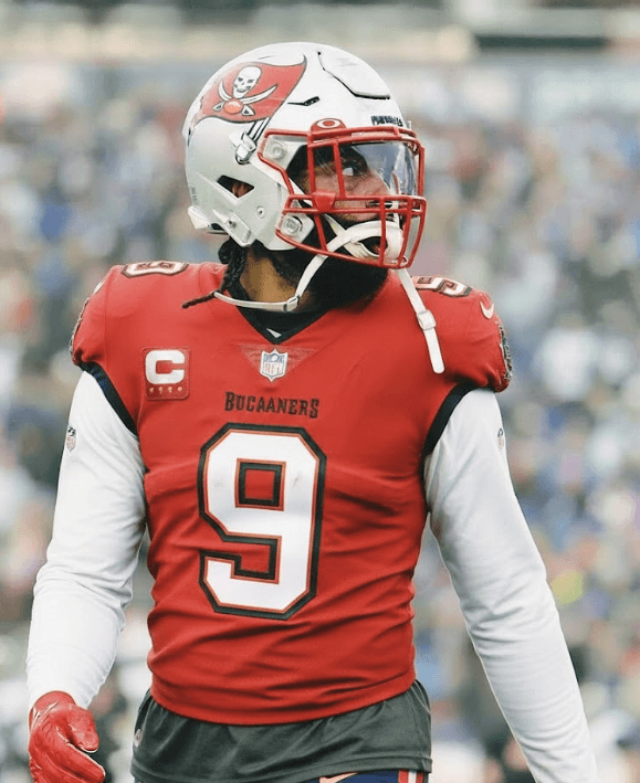 Just 24 Hours After Being Placed on Waivers, NFL Superstar With 4× Pro Bowl, 2× All-Pro Honors Opens Door to Buccaners With $2 Million Offer Amid Tampa Bay Edge Injury Crisis