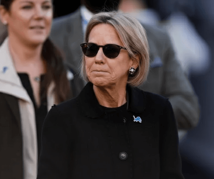 Lions Endure Season’s Most Heartbreaking Loss: Christina Chambers, the “Quiet Hero” Behind 11 Years of Lions Stories, Passes Suddenly — Sheila Ford Hamp’s Tribute Leaves the NFL in Solemn Respect