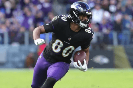 Immediately after the loss to the Patriots, a Ravens tight end shocks fans by publicly trashing his own team — outrage erupts: “He wants to go to New England”