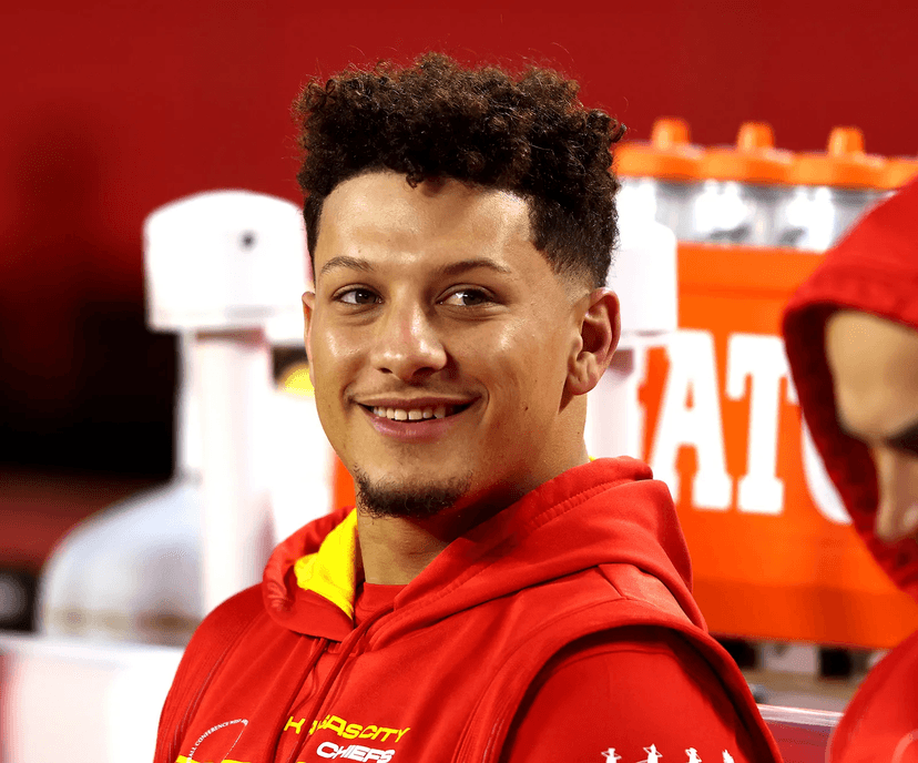 Patrick Mahomes Sends Message to Denver’s star After Broncos Loss — An Emotional Moment That Resonated Across the NFL