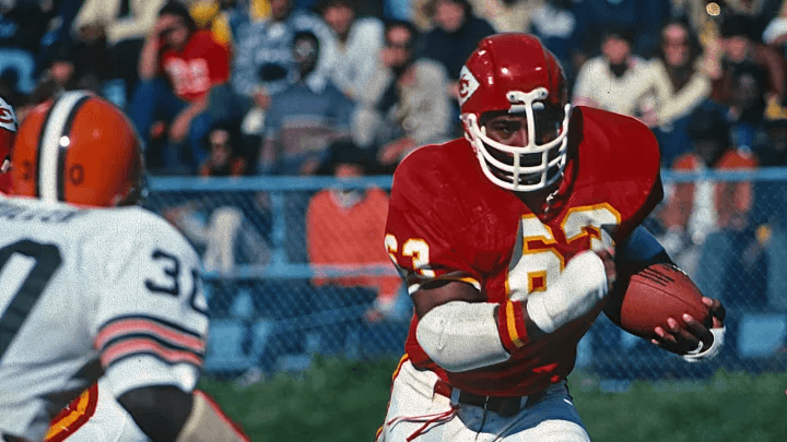SAD NEWS: Chiefs Legend Willie Lanier Faces Dementia at 80, Loses His Voice but Still Remembers Kansas City
