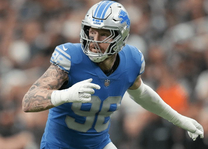 Without resting after the Playoffs, the Detroit Lions quietly lock in a future contract with a 5x Pro Bowl defensive superstar — an all-in signal that has the NFL buzzing