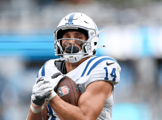 Amid Rumors of a Move to the Steelers, the Colts’ $20 Million Superstar Wide Receiver Breaks His Silence, Publicly Expressing Loyalty and a Desire to Stay in Indianapolis
