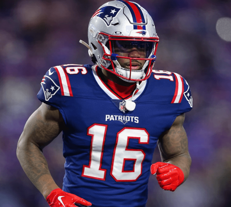 BREAKING NEWS: Patriots beat Bills on the free-agency market as New England activates an 8-year veteran WR “blockbuster”