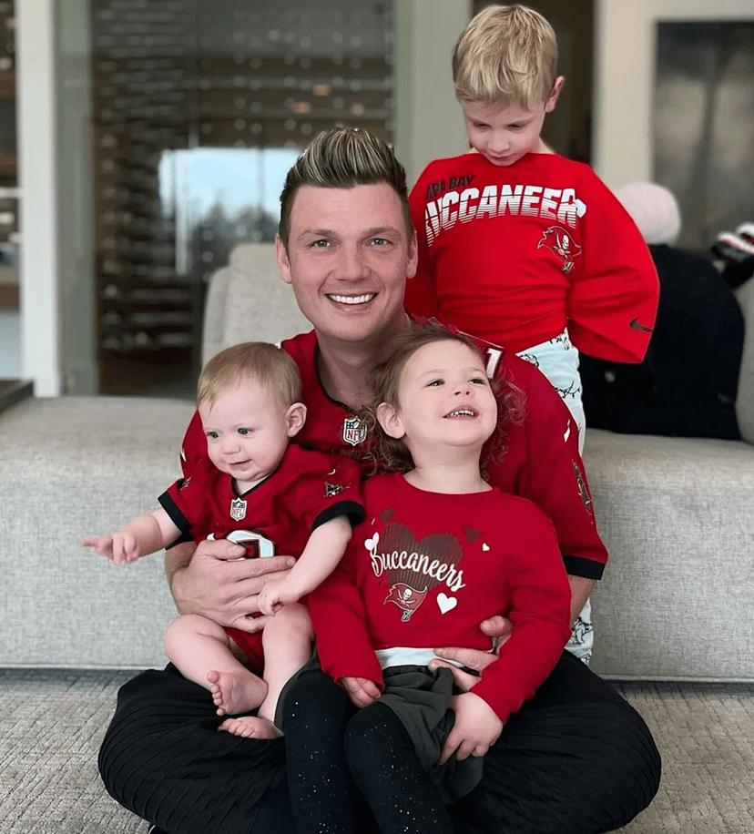 Pop icon Nick Carter sends special gift to the Buccaneers after a disappointing season: “This is not the end — it’s preparation.”