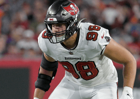 Buccaneers Defensive Mainstay Quietly Faces Uncertain Future After Role Declines