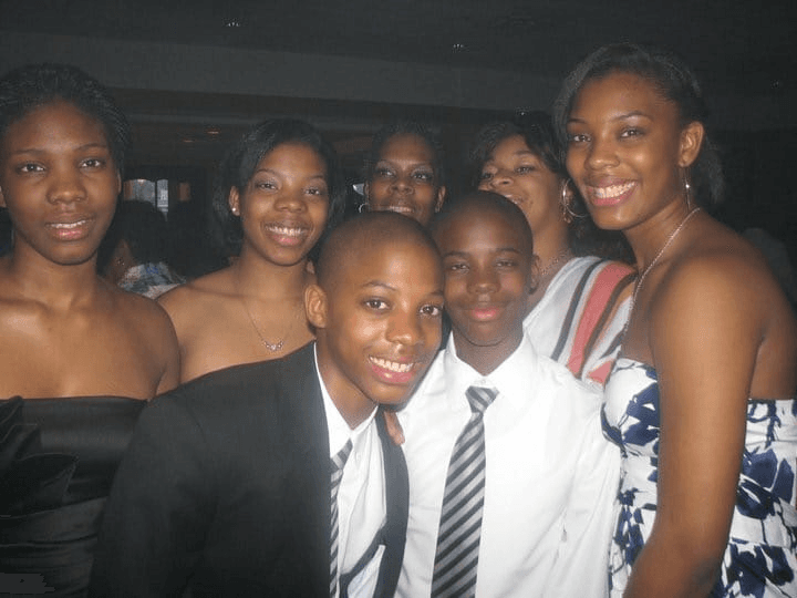 Buccaneers RB Rachaad White Honors Childhood Promise With Quiet Act of Loyalty That Defines His Legacy