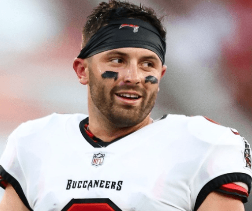 Not an excuse after defeat — superstar Baker Mayfield sends praise to a teammate after a difficult season, a moment of true leadership taking shape in Tampa Bay