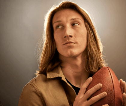 Not an excuse after defeat — superstar Trevor Lawrence sends praise to a teammate after a difficult season, a moment of true leadership taking shape in Jacksonville