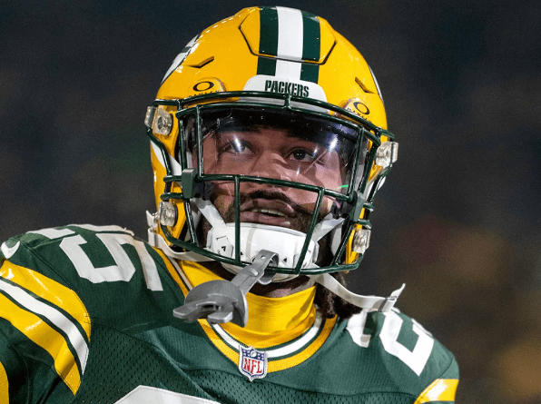 A veteran Pro Bowl star of the Packers brings fans to tears with an emotional farewell to Green Bay amid an uncertain future following mixed signals from GM Brian Gutekunst